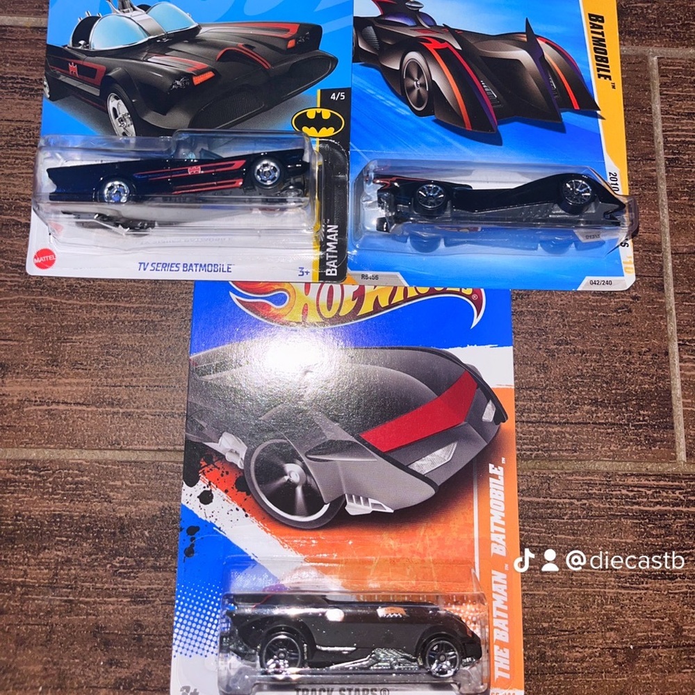Bundle lot of 3 batman cars